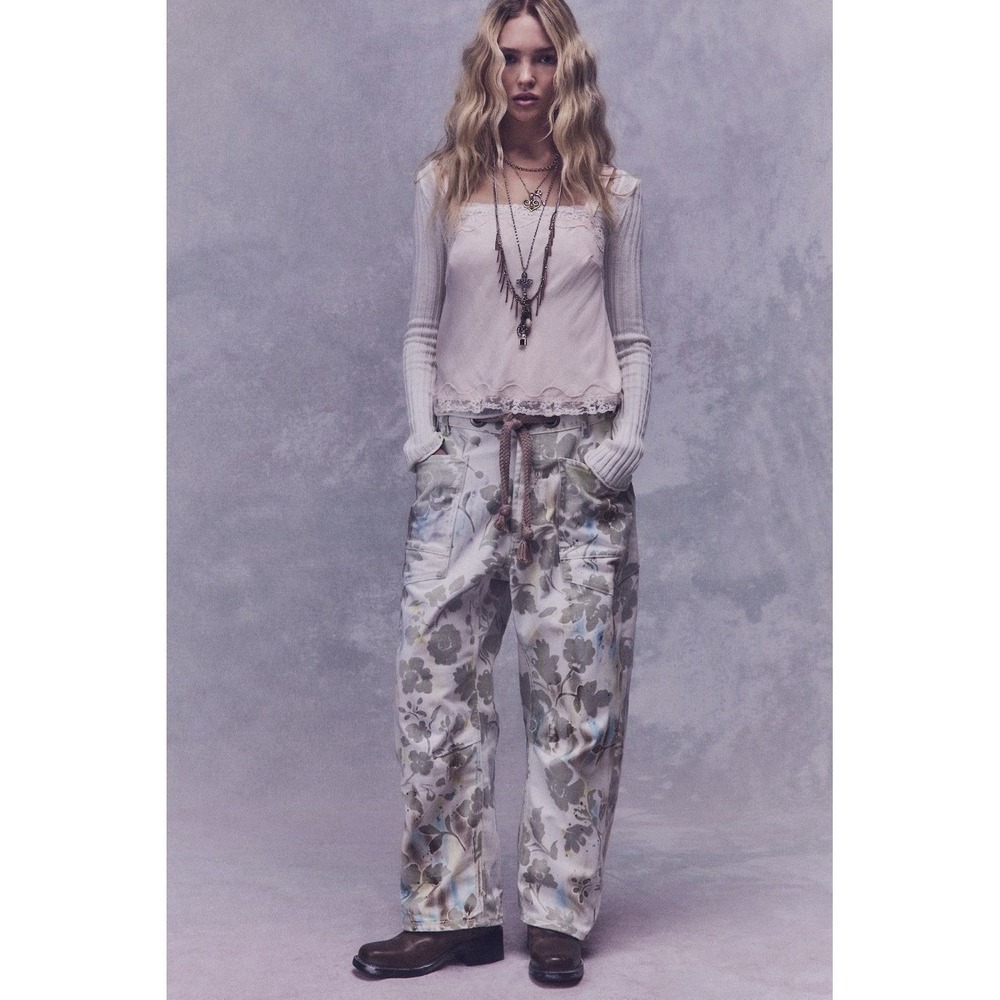 Free People RARE Moxie Print Floral Flocked Ivory Barrel Boyfriend Jeans 29 NWT - Picture 5 of 5